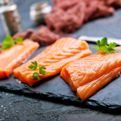 Filetes de salmón con piel